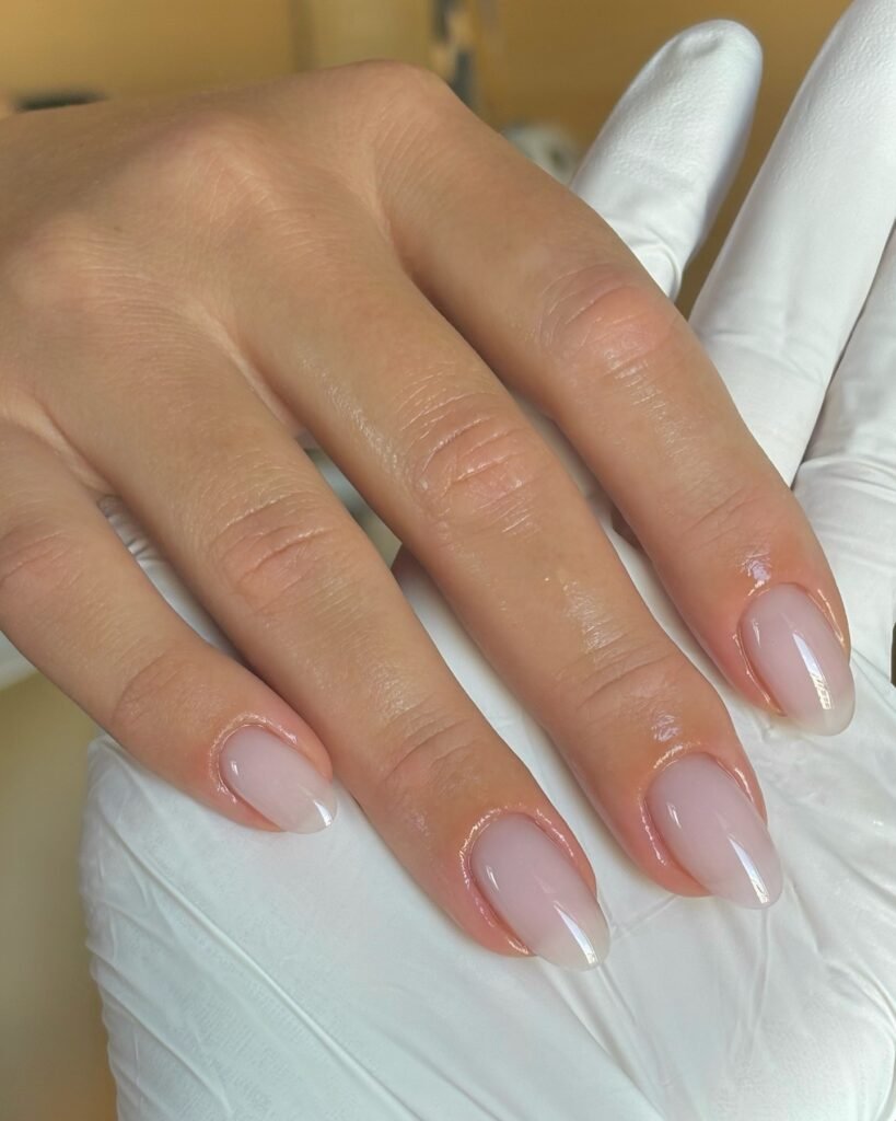 Beautiful natural ombré senior nails ideas with a soft pink fade